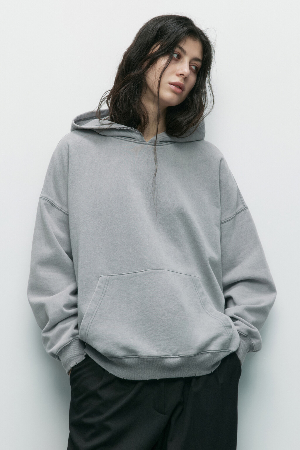 Худи из футера с вареным эффектом - цвет серый - 3