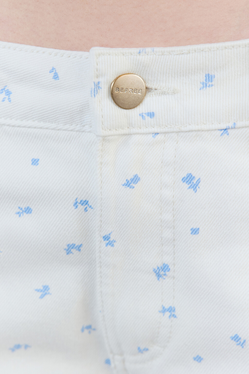 Джинсы wide широкие с цветочным принтом - цвет голубой - 6