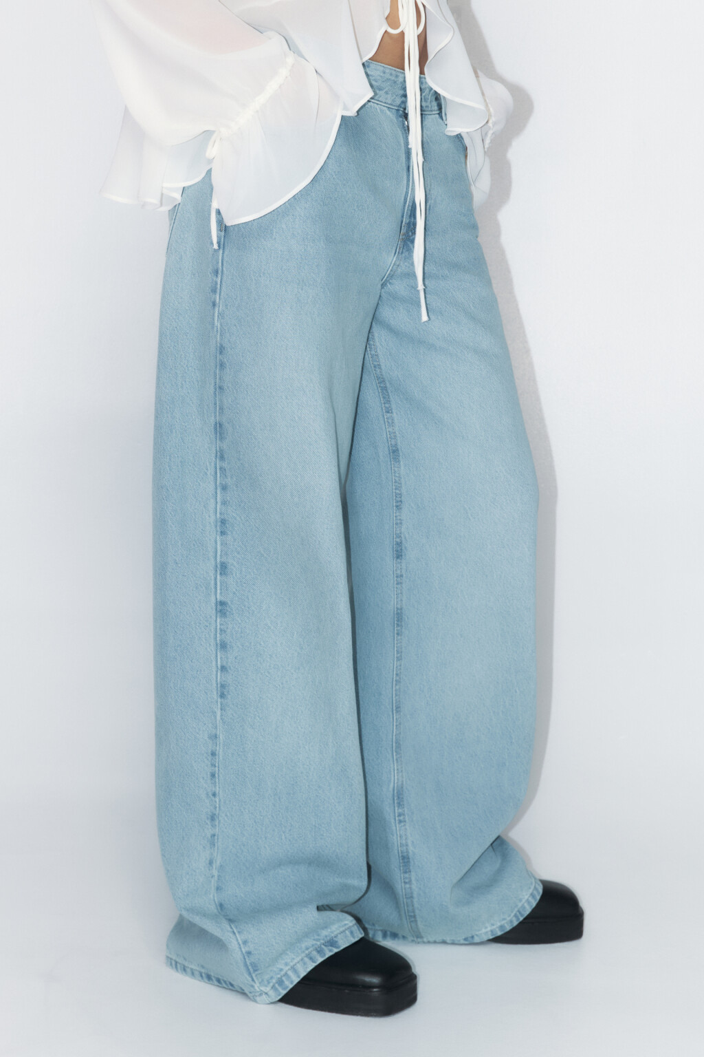 Джинсы широкие удлиненные с низкой посадкой - цвет голубой - 2