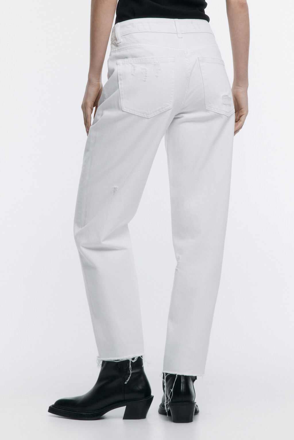 Джинсы mom fit с оборванными краями - цвет белый - 5