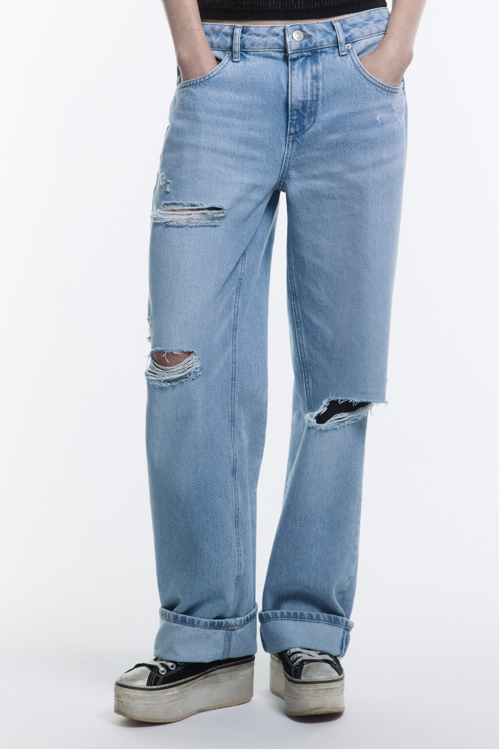 Джинсы loose fit рваные с потертостями - цвет голубой - 2