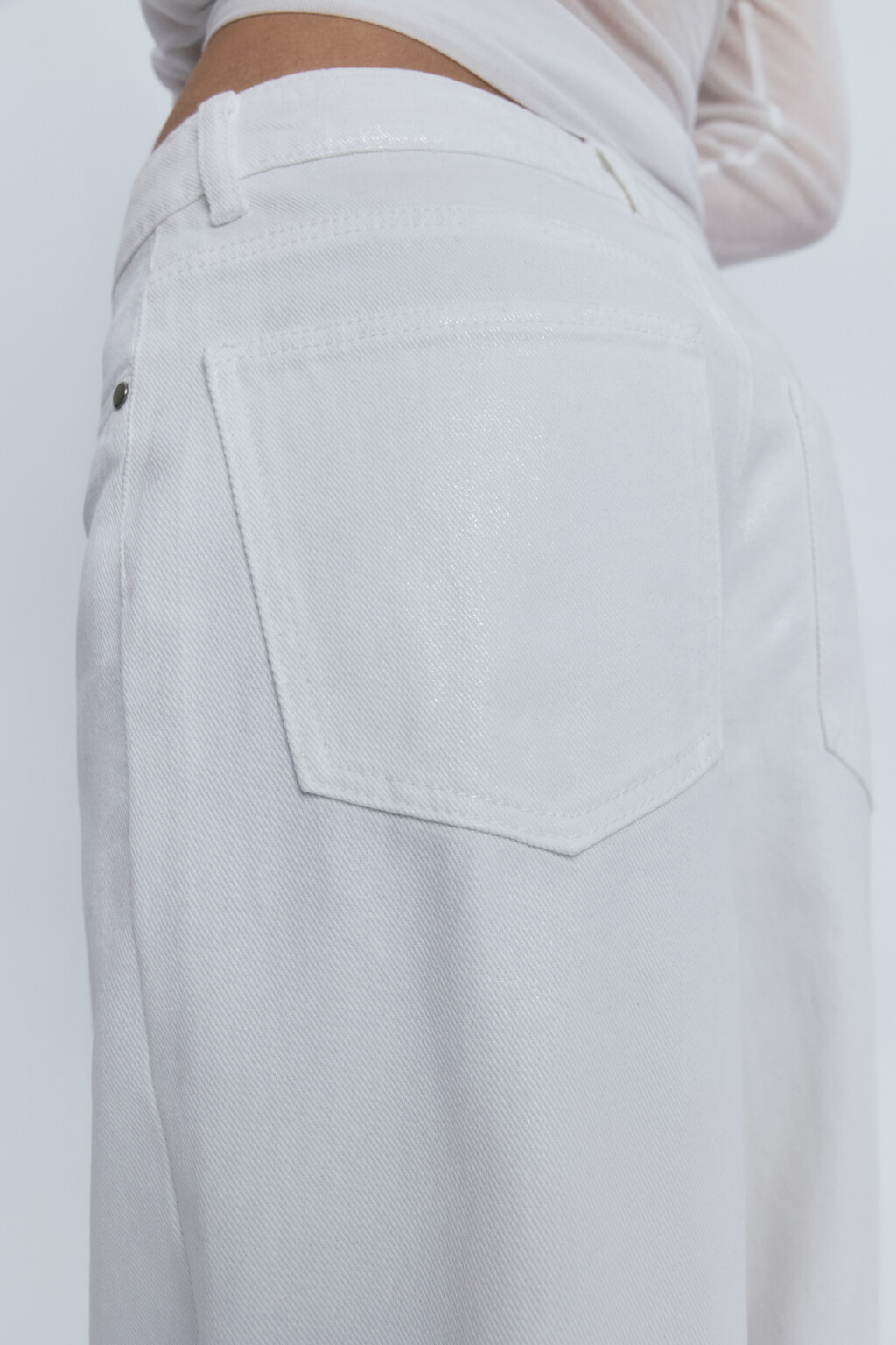 Джинсы wide широкие с жемчужным напылением - цвет белый - 8