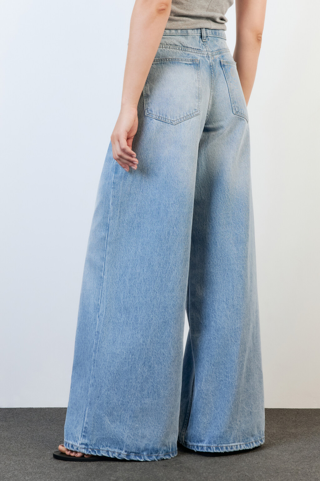 Джинсы широкие с высокой посадкой - цвет голубой - 3