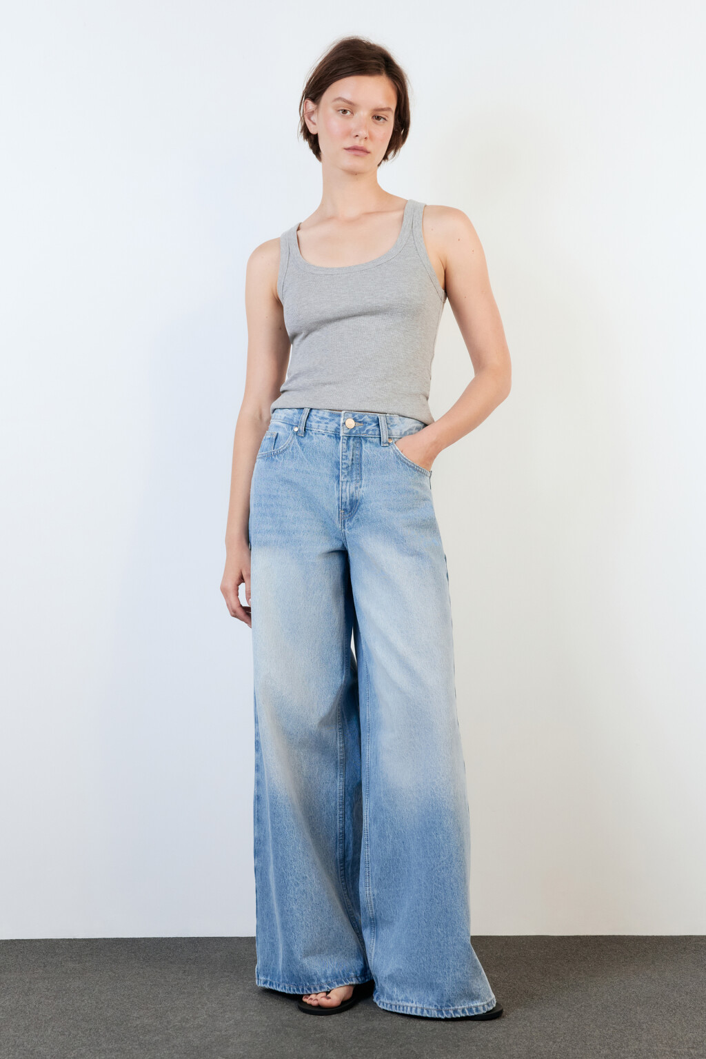 Джинсы широкие с высокой посадкой - цвет голубой - 5