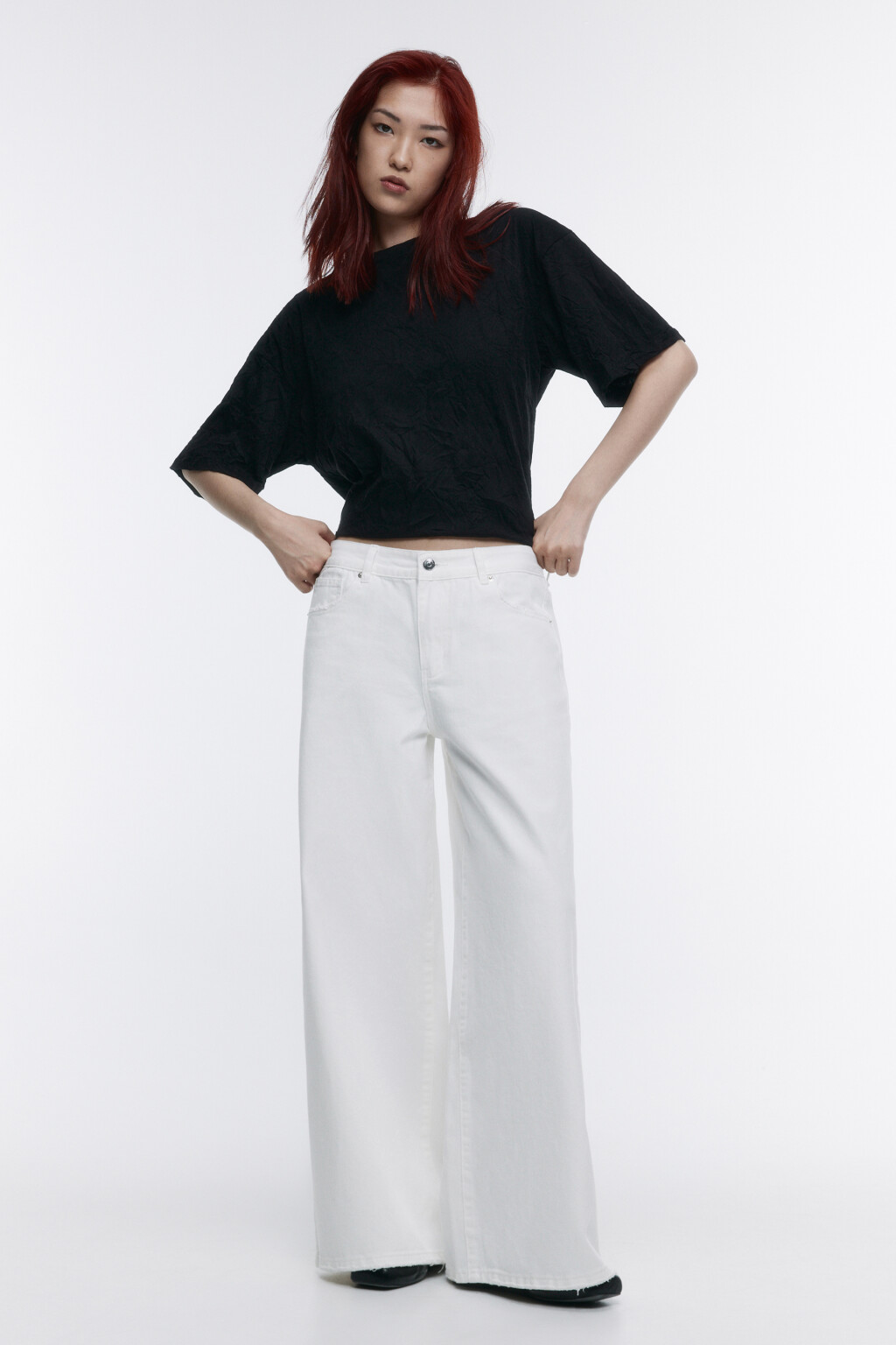 Джинсы широкие с открытыми срезами - цвет белый - 5