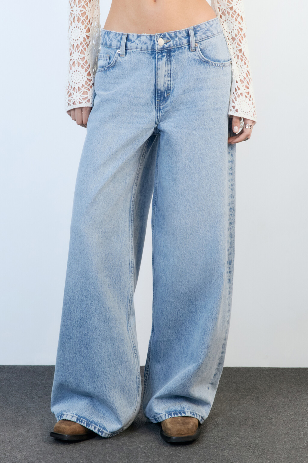 Джинсы широкие из денима с переработанным хлопком - цвет голубой - 3