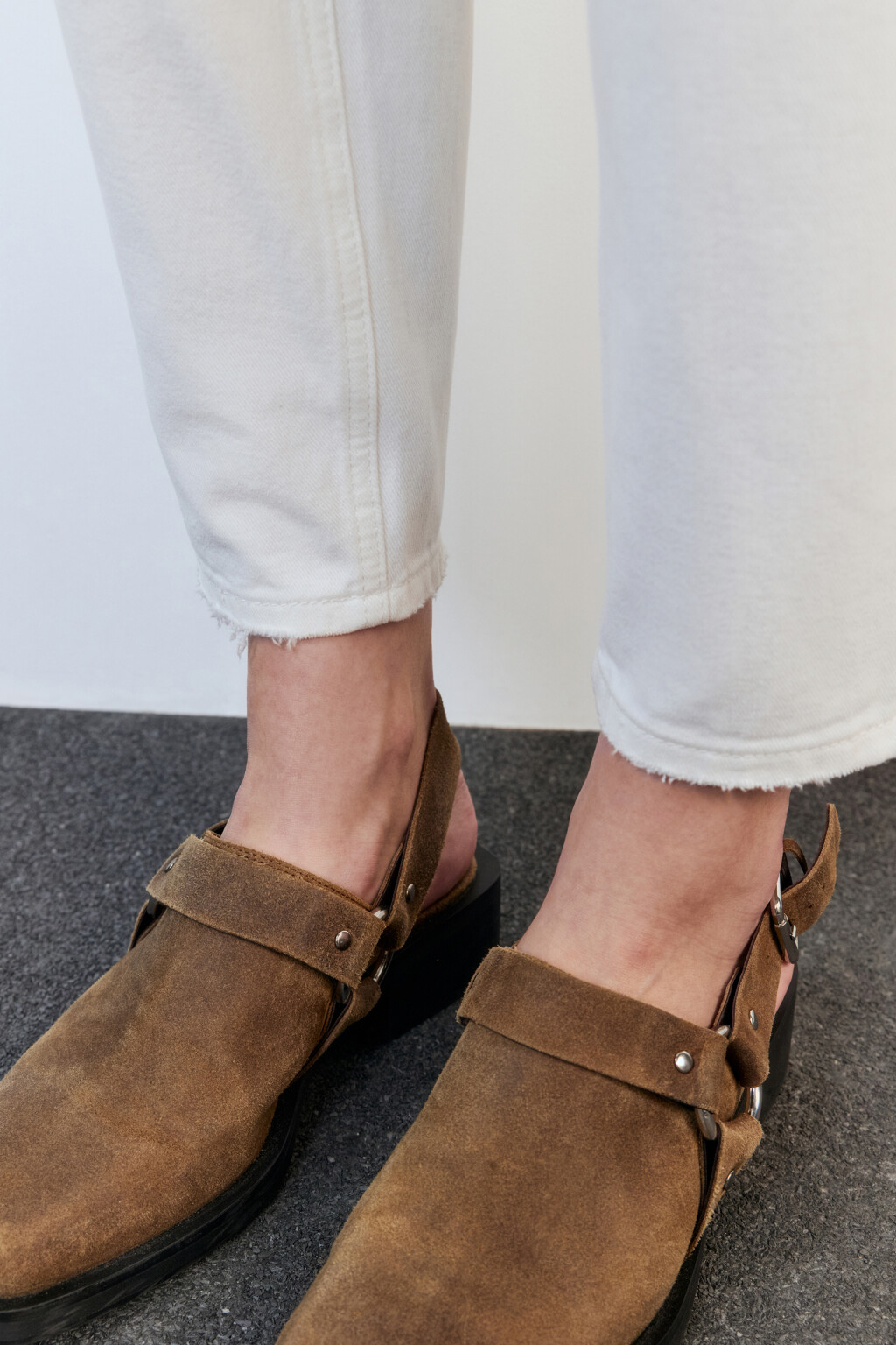 Джинсы mom's с высокой посадкой и ремнем - цвет белый - 7