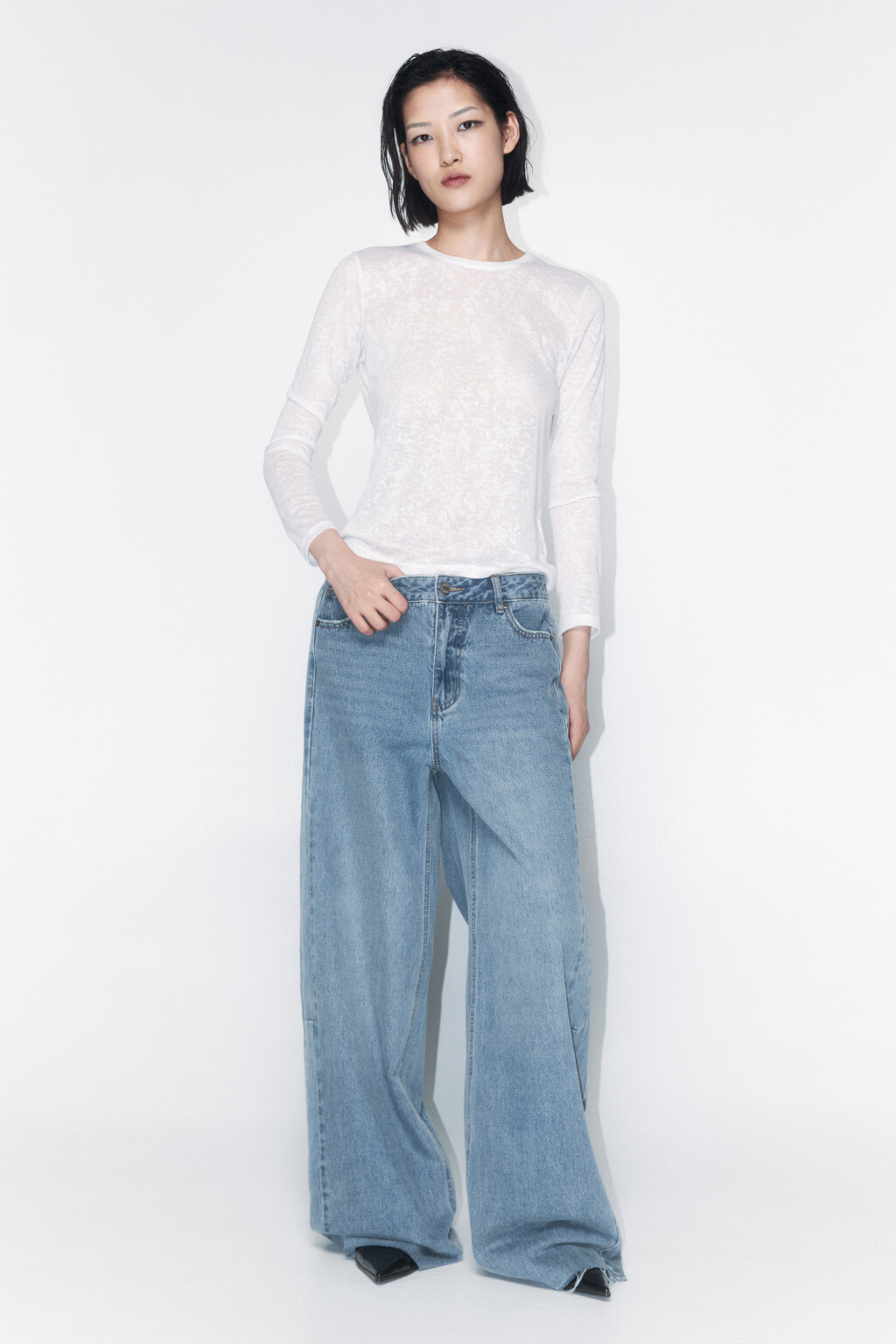 Джинсы широкие с открытыми срезами - цвет синий - 5