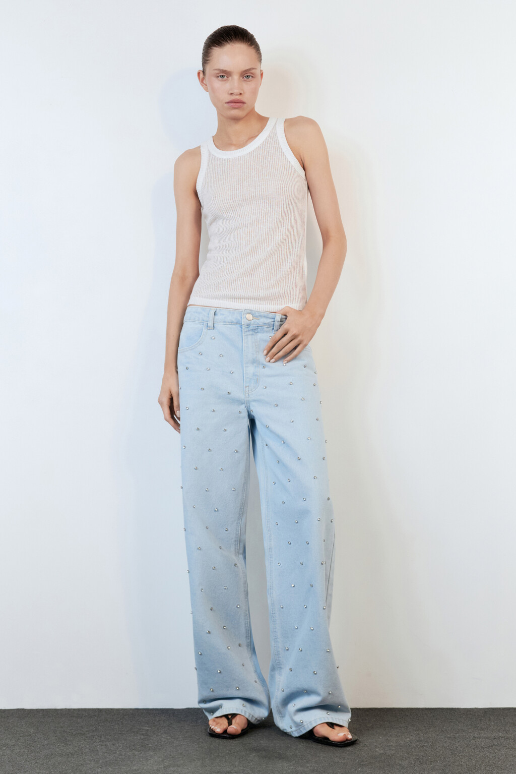 Джинсы wide широкие со стразами - цвет голубой - 7