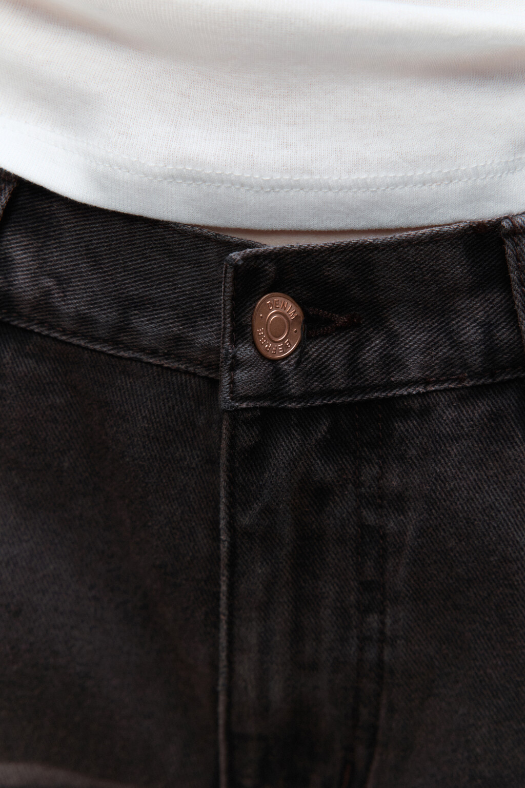 Шорты-бермуды джинсовые с состаренным эффектом - цвет коричневый - 6