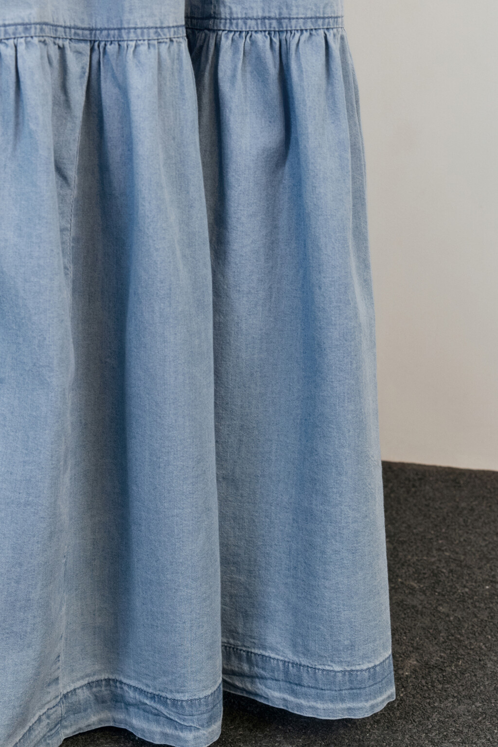 Юбка-трапеция макси джинсовая ярусная - цвет голубой - 7