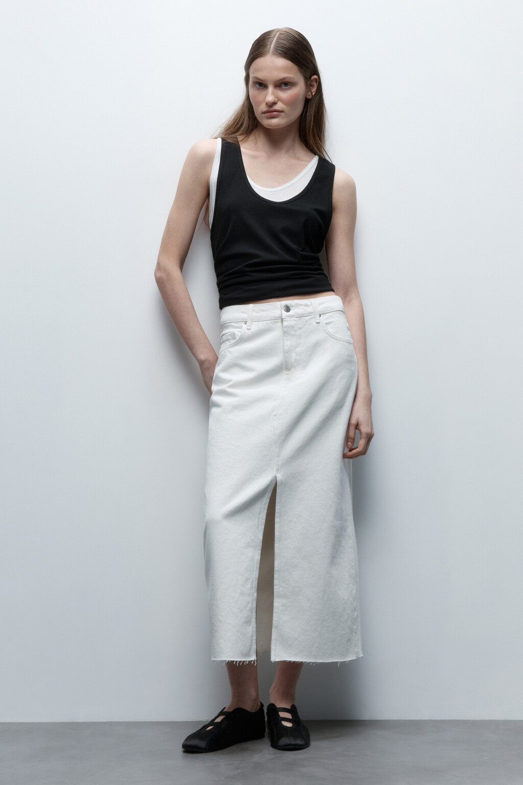 Юбка миди джинсовая с открытыми срезами - цвет белый - 5