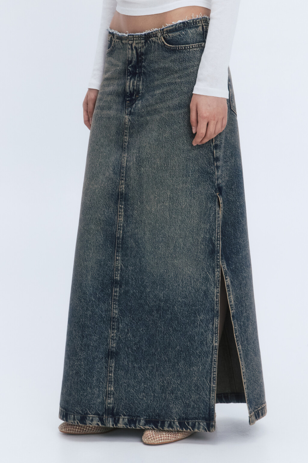 Юбка макси джинсовая с эффектом масляной стирки - цвет бордовый - 4