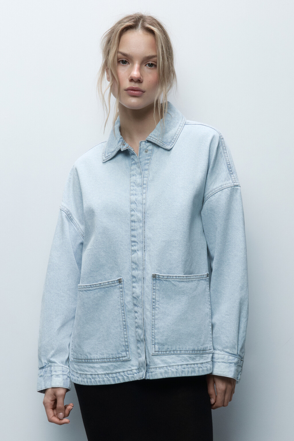 Рубашка oversize джинсовая с карманами - цвет голубой - 3