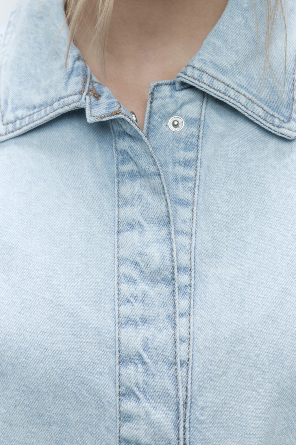 Рубашка oversize джинсовая с карманами - цвет голубой - 7