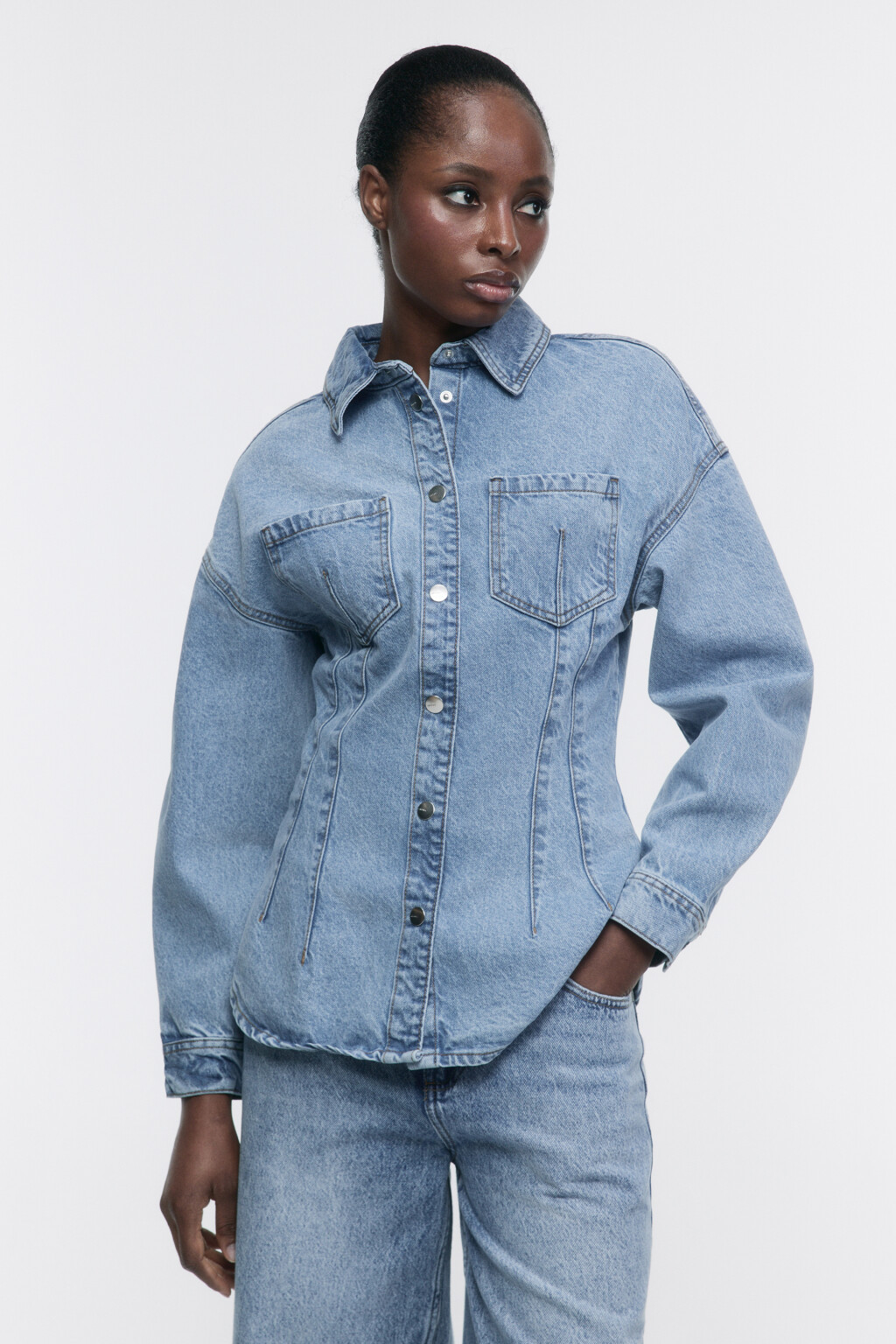 Блузка-рубашка джинсовая приталенная - цвет голубой - 2