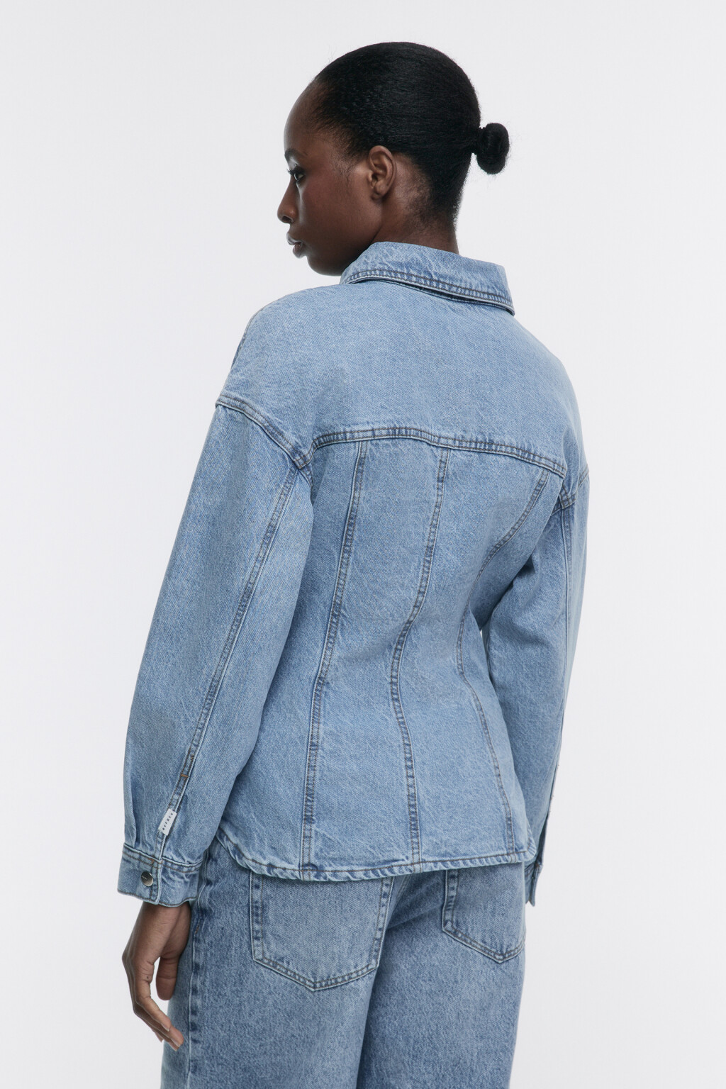 Блузка-рубашка джинсовая приталенная - цвет голубой - 4