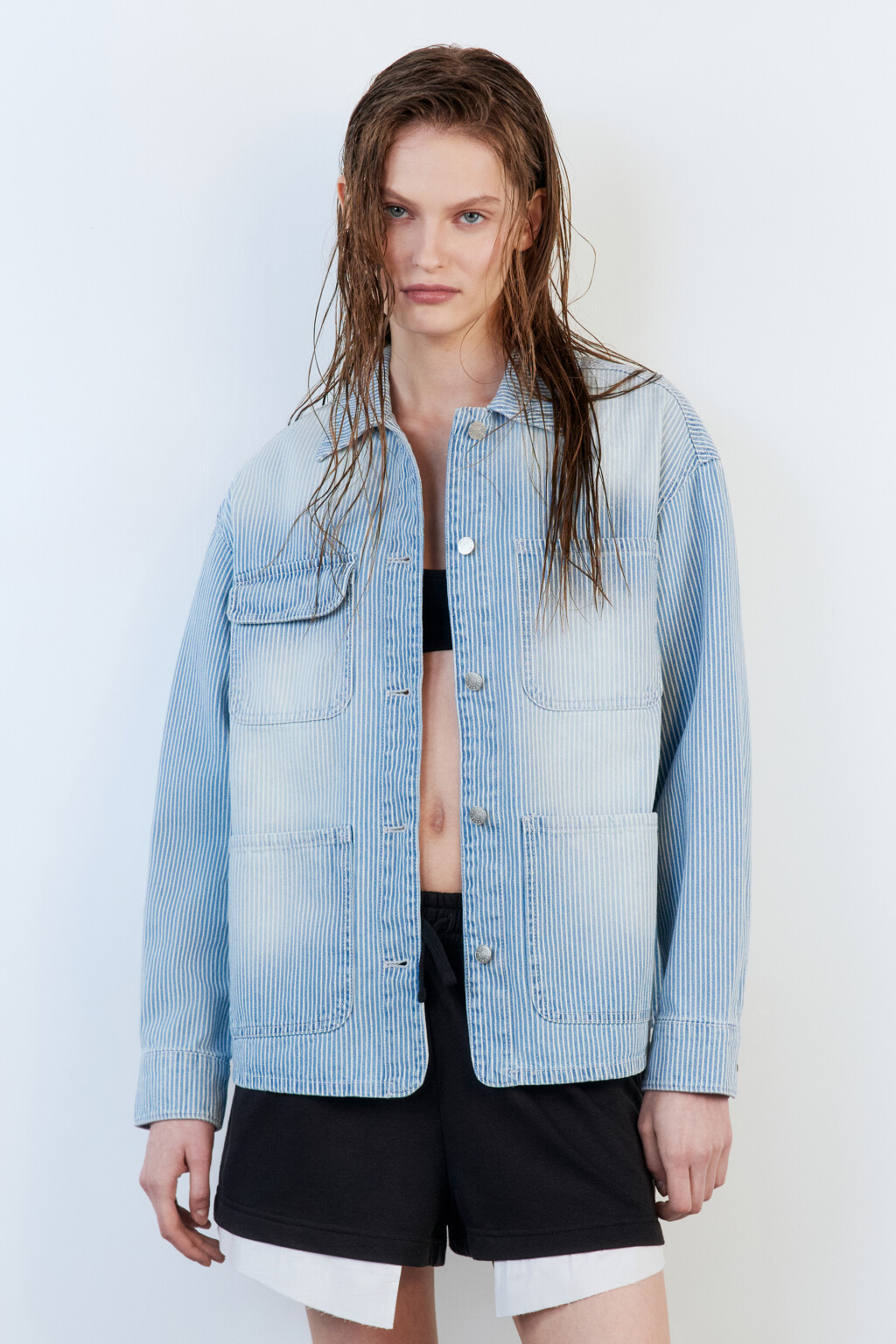 Рубашка джинсовая в полоску с карманами - цвет голубой - 3