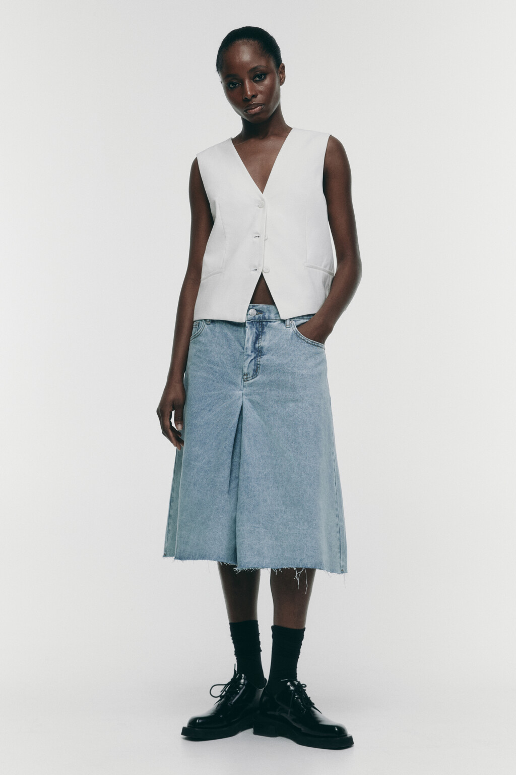 Жилет костюмный из льняной ткани - цвет белый - 6