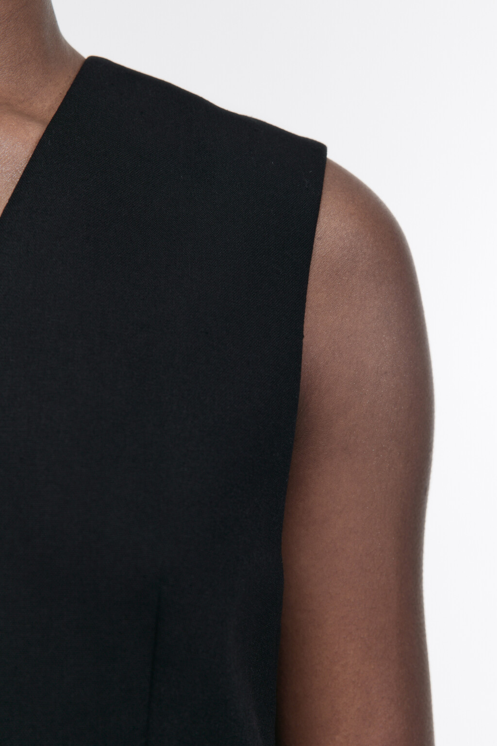 Жилет костюмный из льняной ткани - цвет черный - 7