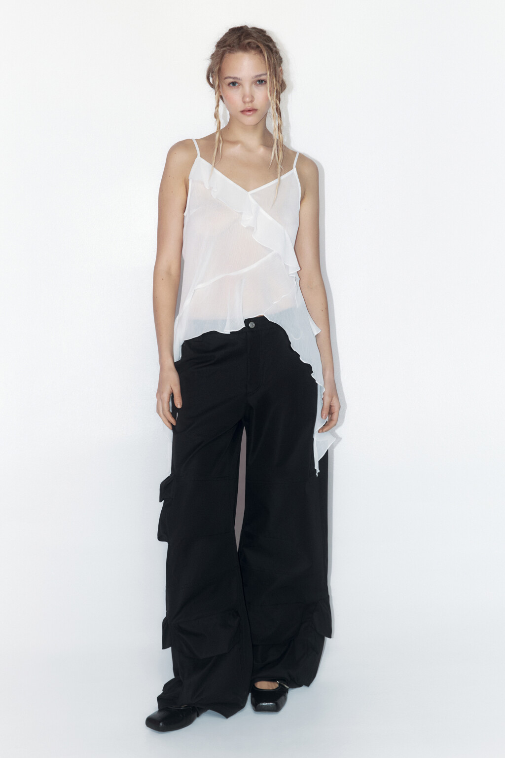 Брюки-карго широкие с низкой посадкой - цвет черный - 5