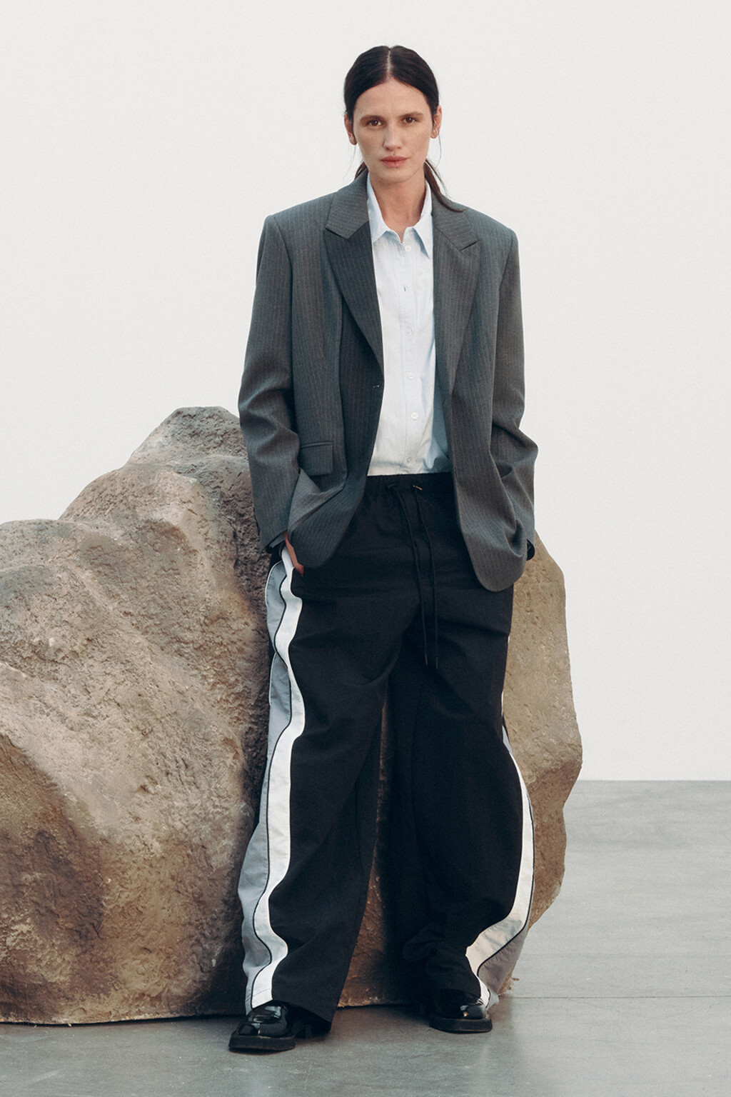 Брюки широкие с лампасами - цвет черный - 9