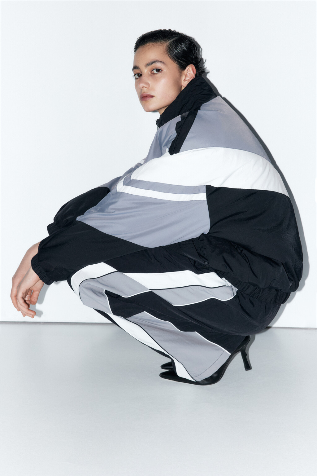 Брюки широкие с лампасами - цвет черный - 6