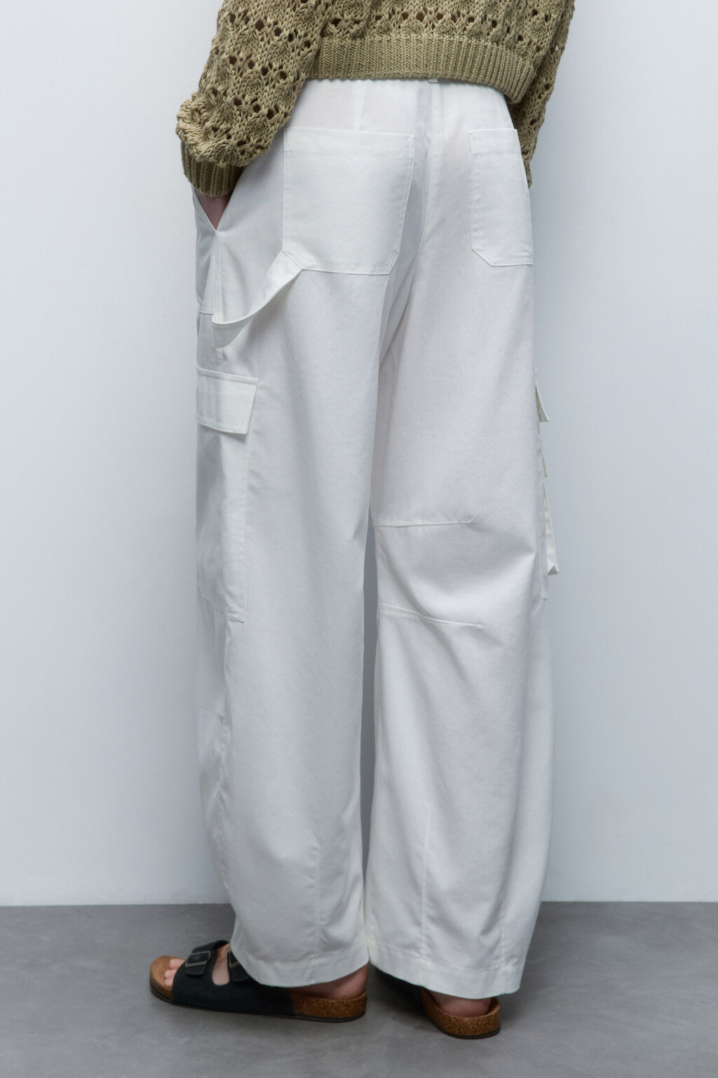 Брюки-карго широкие из льняной ткани - цвет белый - 4