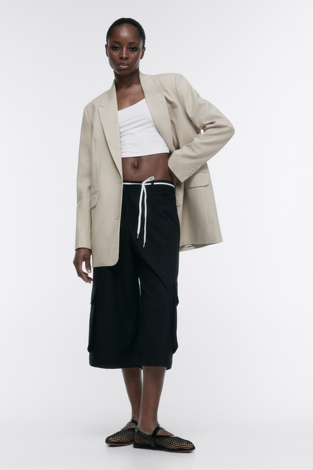 Брюки-кюлоты широкие льняные с карманами - цвет черный - 5