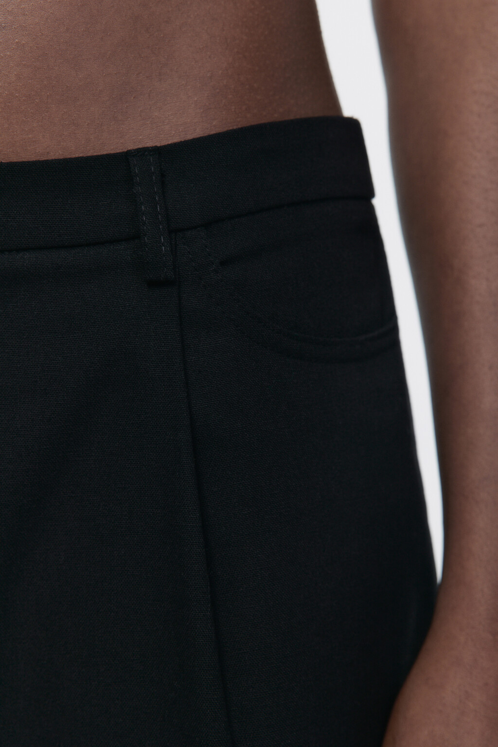 Брюки-кюлоты широкие льняные с карманами - цвет черный - 6