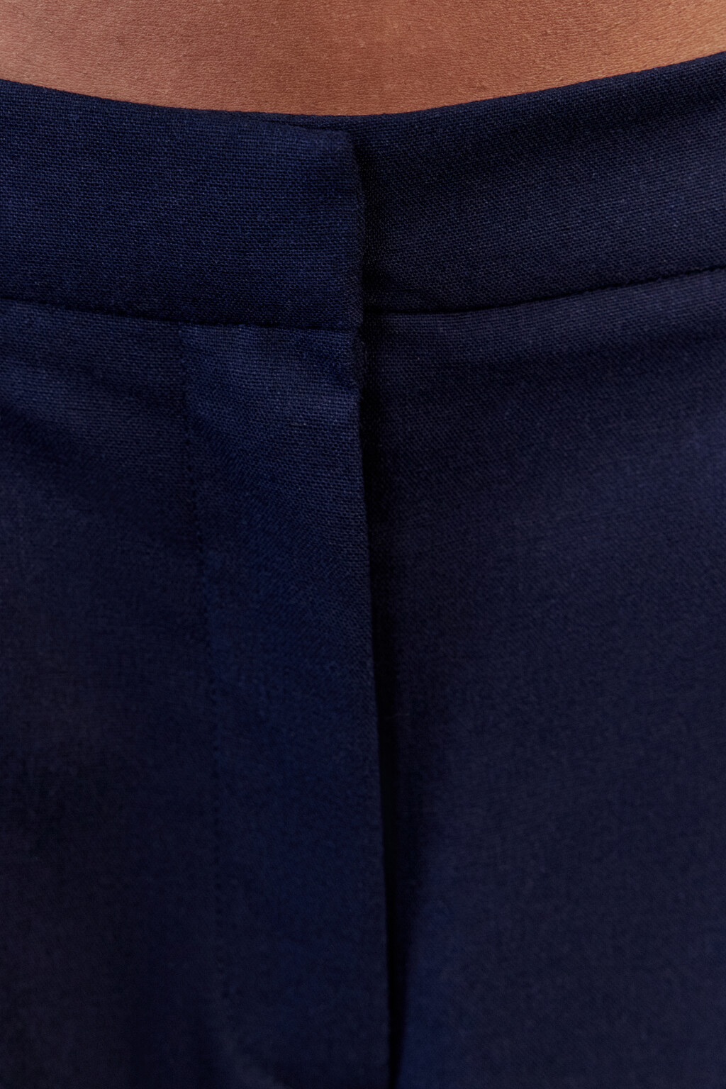 Брюки широкие костюмные из льняной ткани - цвет синий - 6