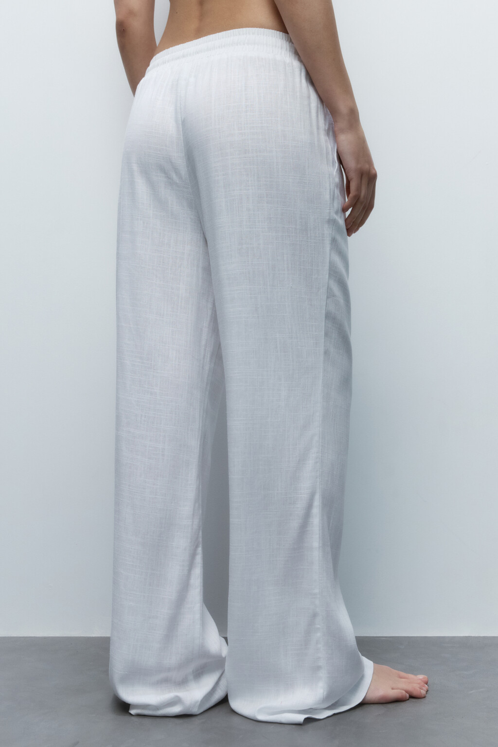 Брюки-палаццо льняные с поясом на завязках - цвет белый - 4