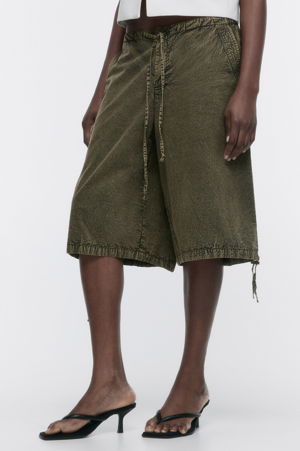 Шорты-бриджи с вареным эффектом - цвет зеленый - 3