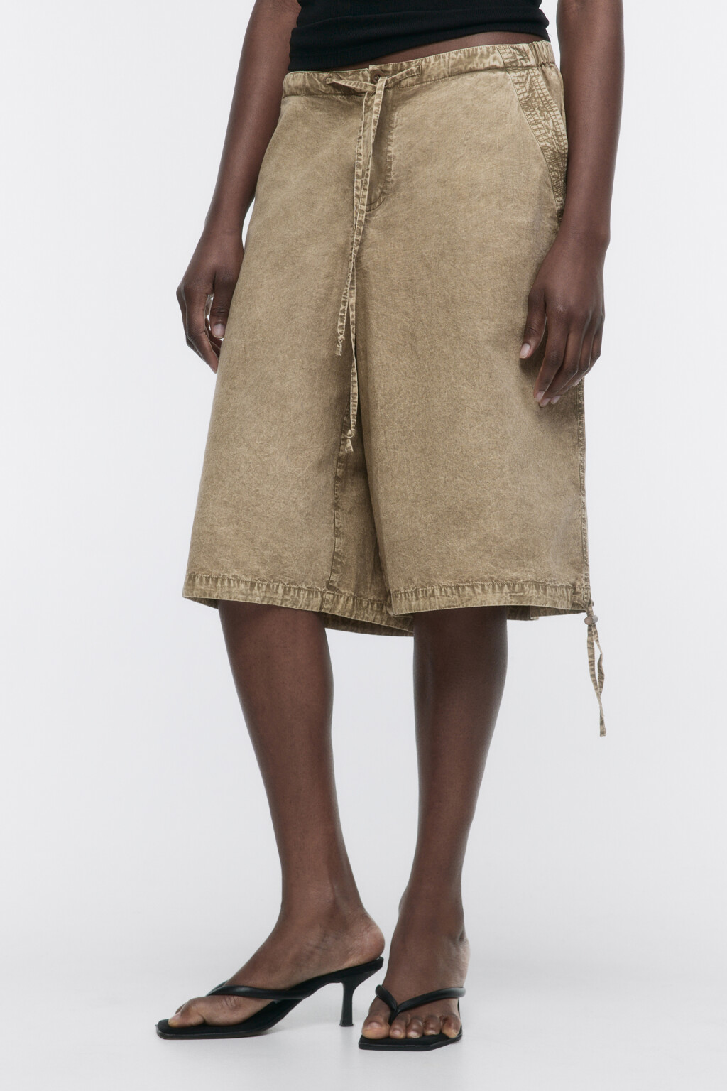 Шорты-бриджи с вареным эффектом - цвет бежевый - 3