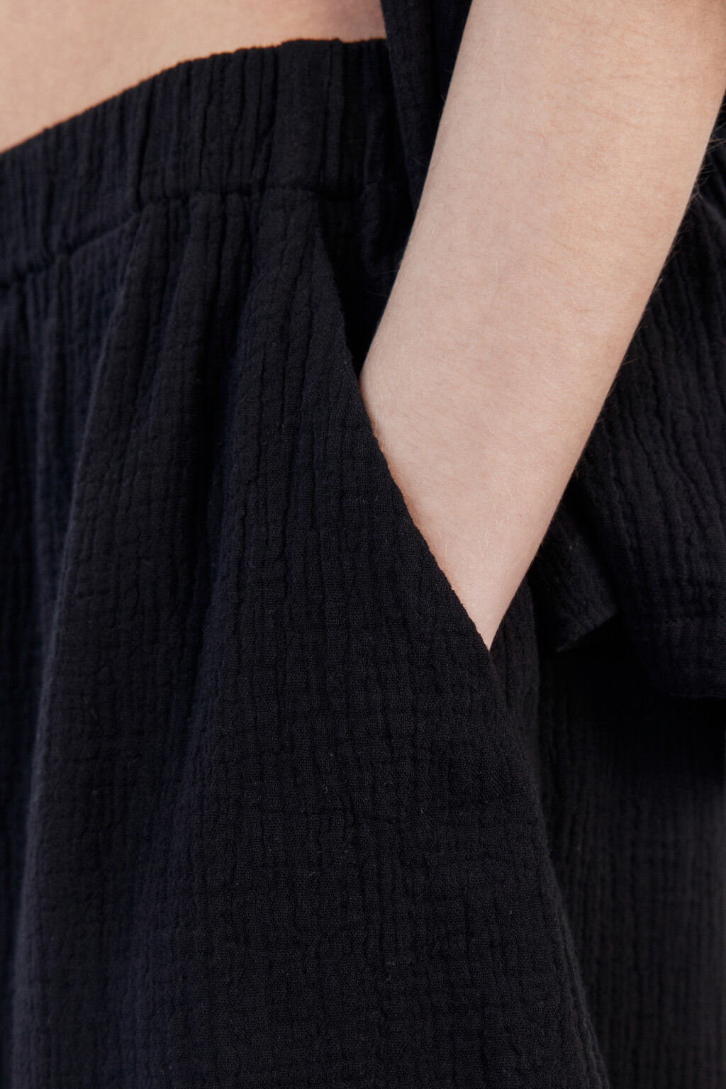 Шорты короткие хлопковые с поясом-резинкой - цвет черный - 7