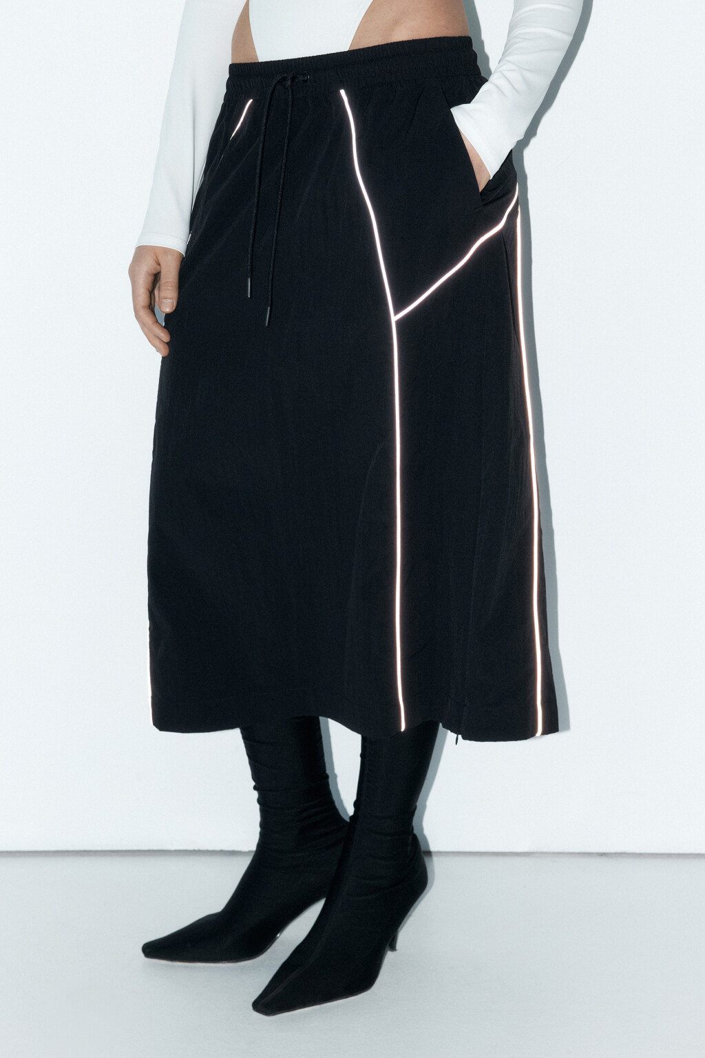 Юбка-трапеция миди с лампасами - цвет черный - 2