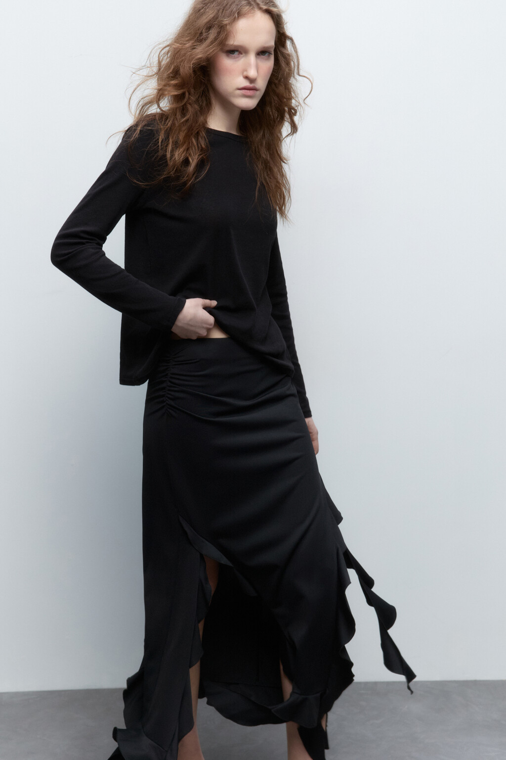 Юбка миди с асимметричными воланами - цвет черный - 4