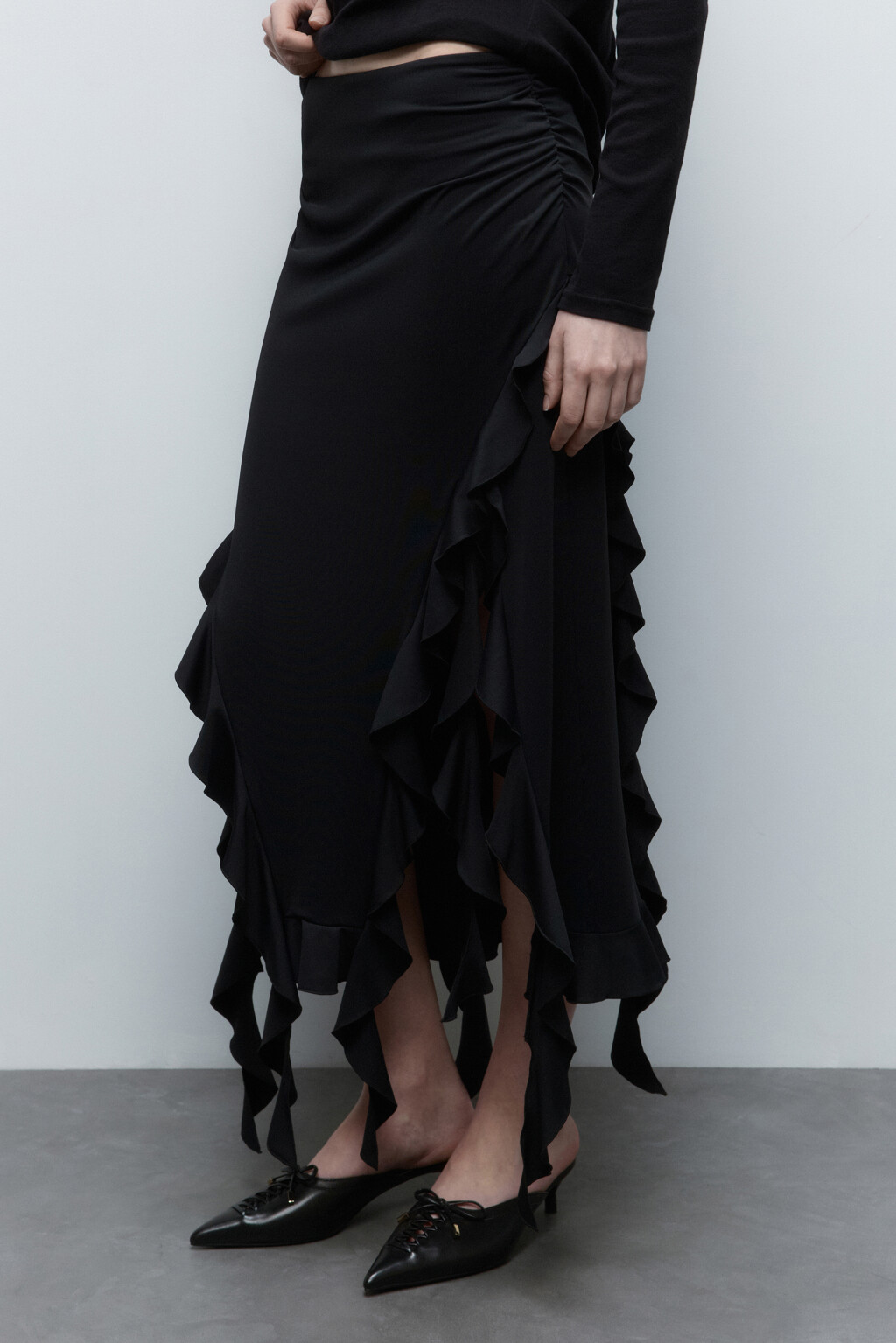 Юбка миди с асимметричными воланами - цвет черный - 2