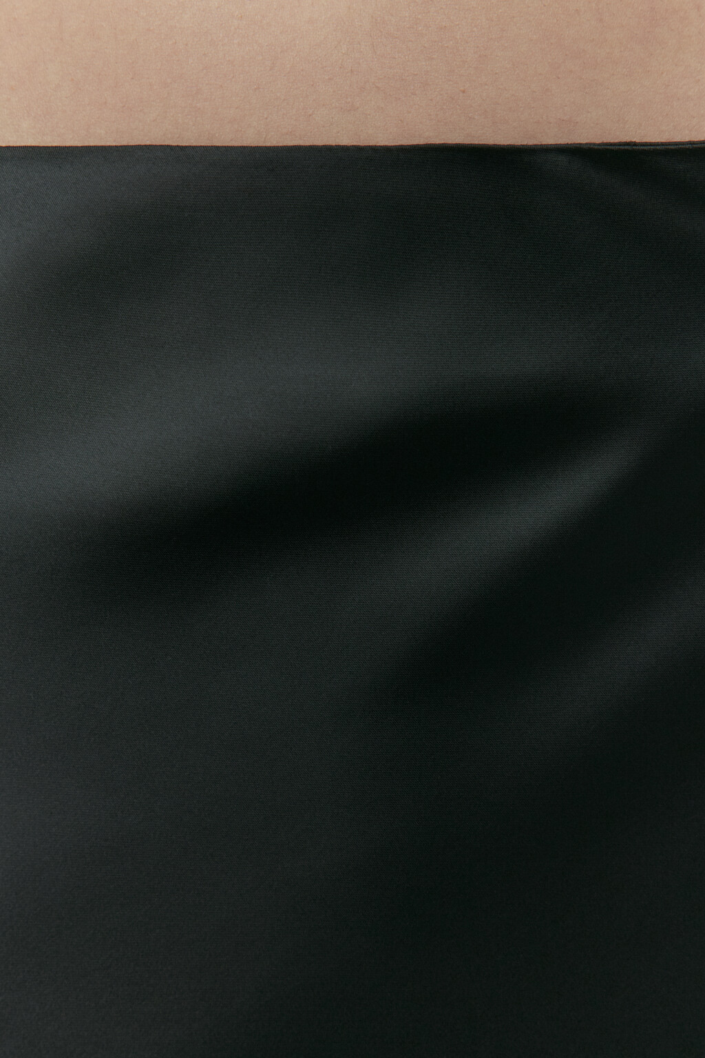 Юбка-трапеция макси атласная - цвет черный - 6