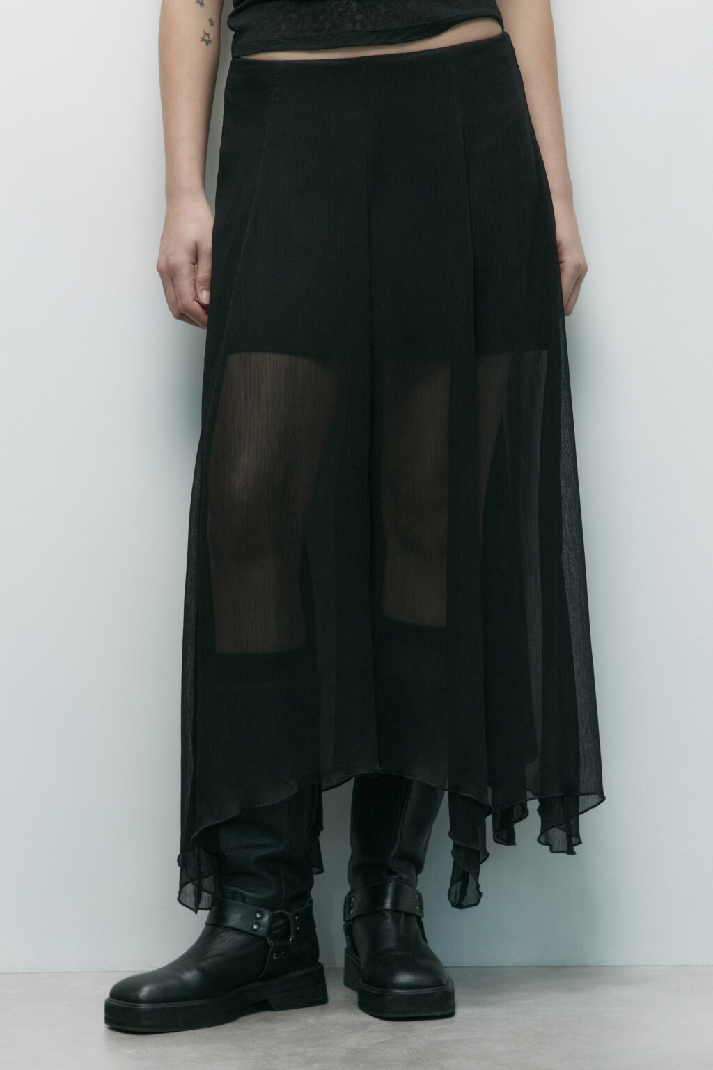 Юбка макси шифоновая с асимметричным низом - цвет черный - 2