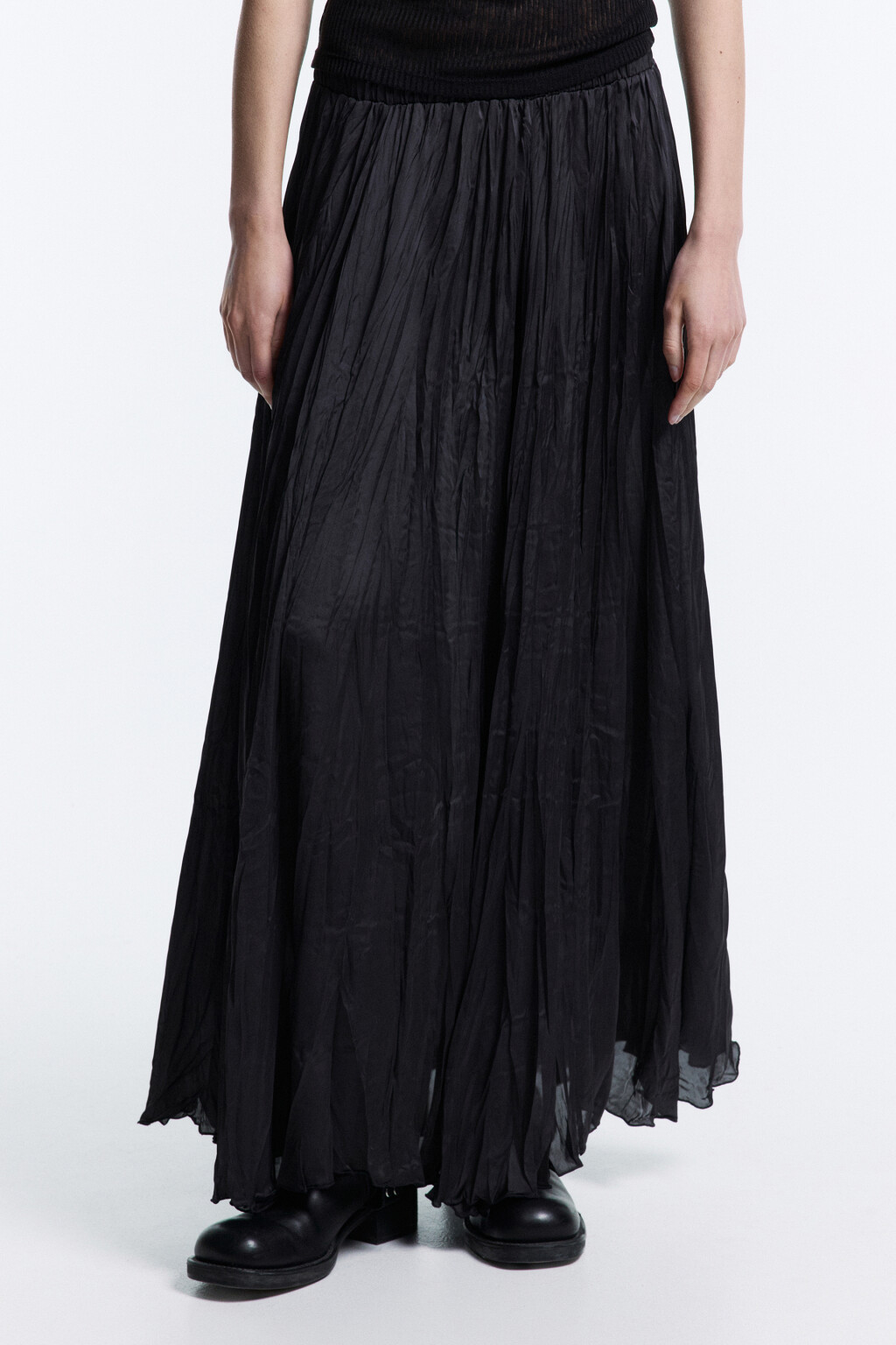 Юбка-трапеция макси из жатой атласной ткани - цвет серый - 2