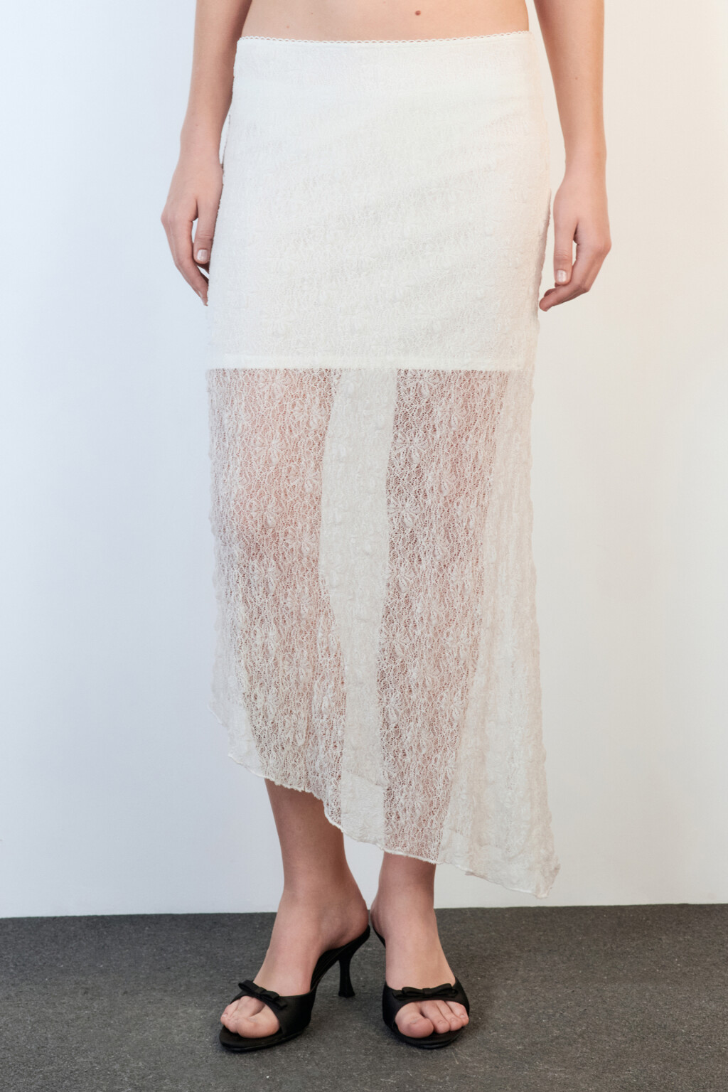Юбка миди кружевная с асимметричным низом - цвет бежевый - 2