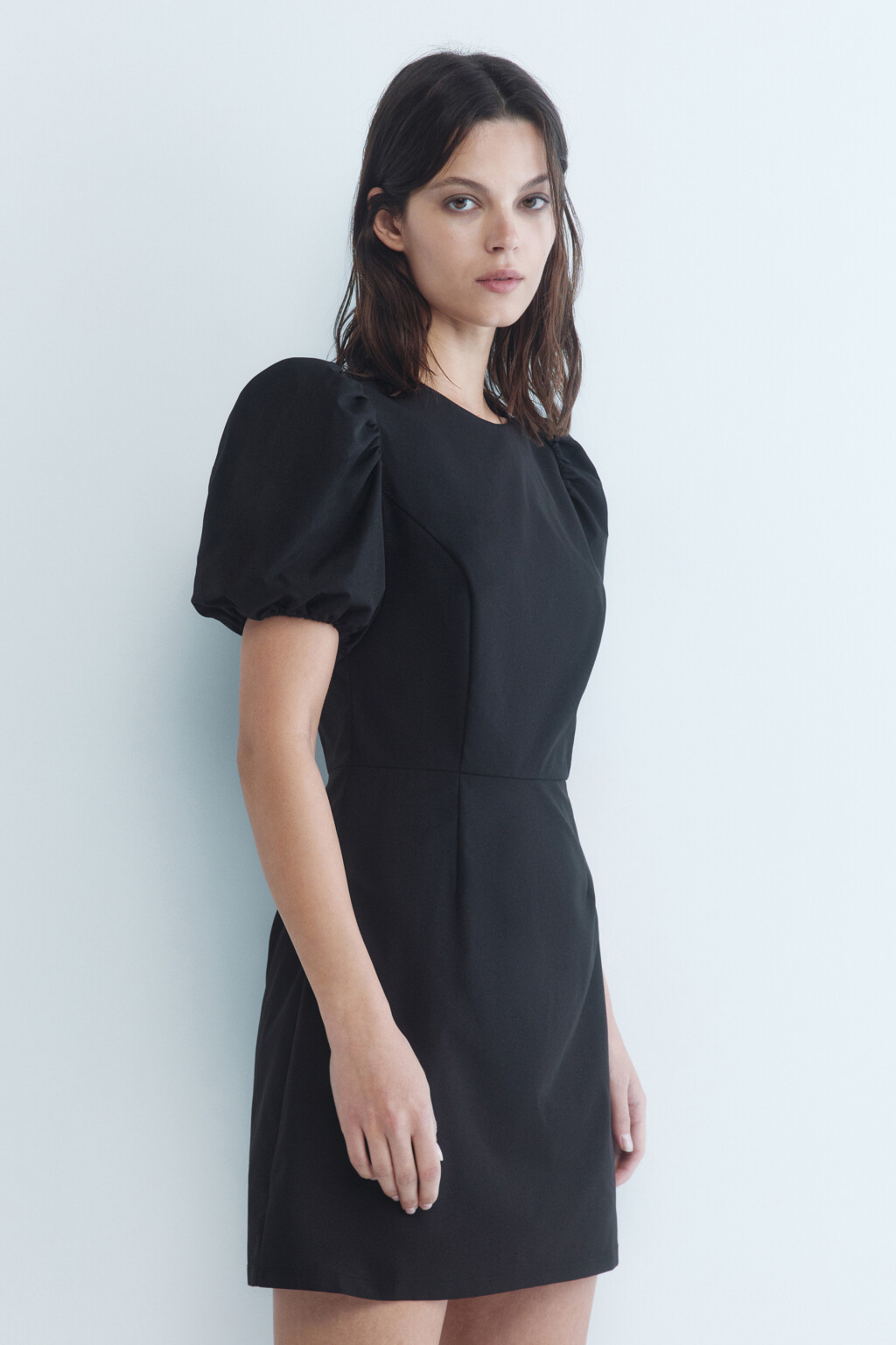 Платье мини с рукавами-фонариками - цвет черный - 3