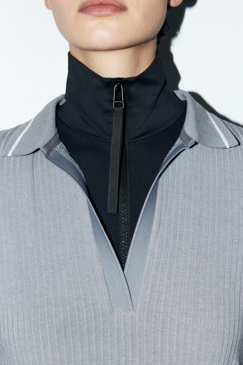 Платье-поло миди облегающее в рубчик - цвет серый - 6