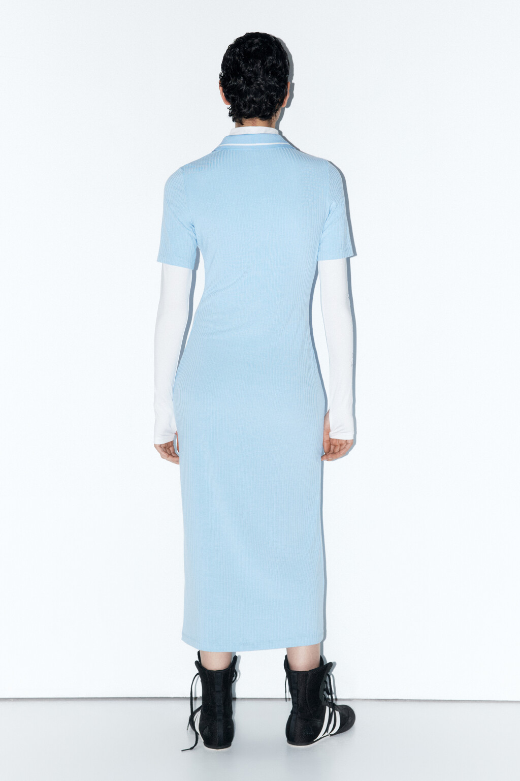 Платье-поло миди облегающее в рубчик - цвет голубой - 3