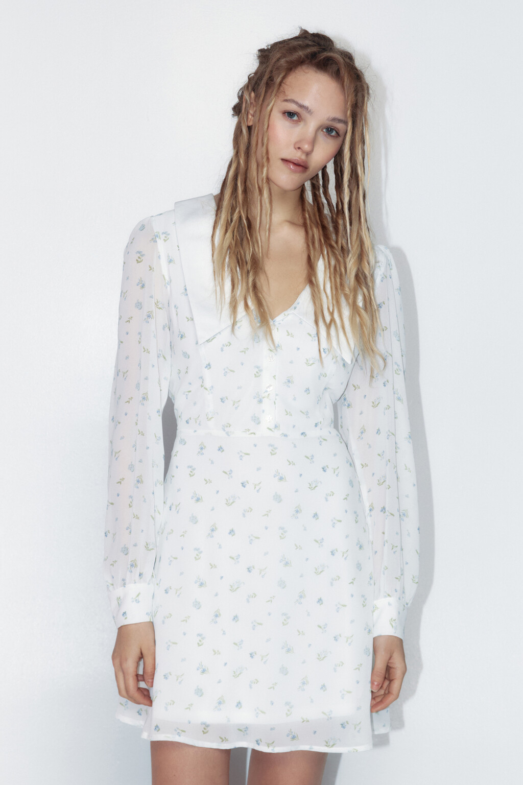 Платье шифоновое с белым воротничком - цвет голубой - 3