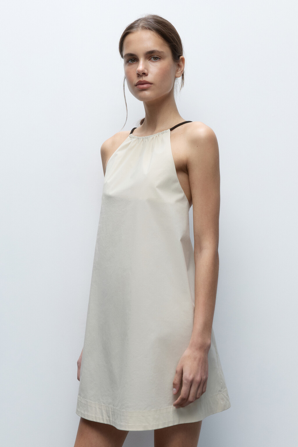 Платье-трапеция с открытой спинкой - цвет бежевый - 4