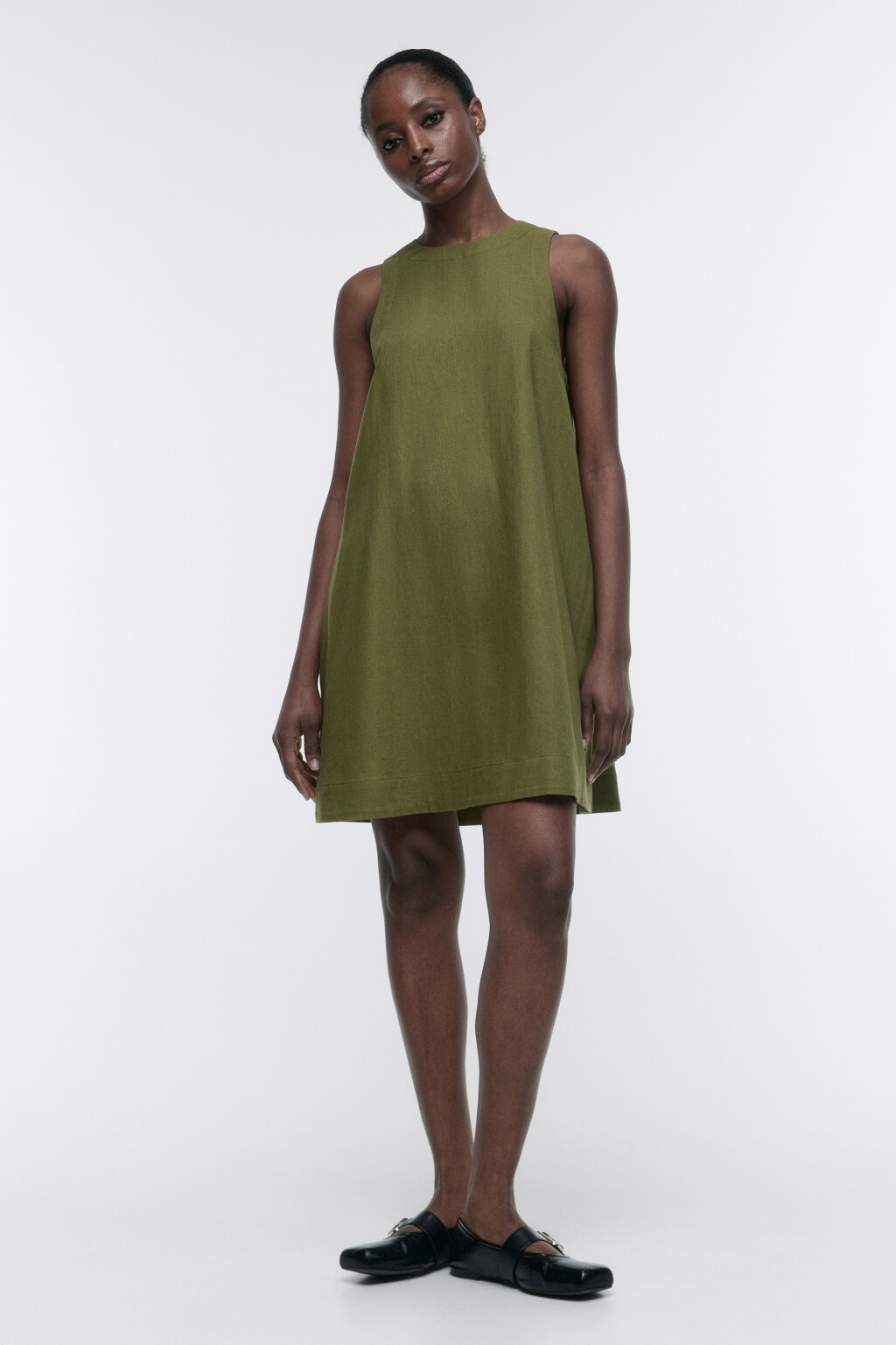 Платье А-силуэта мини льняное - цвет зеленый - 5