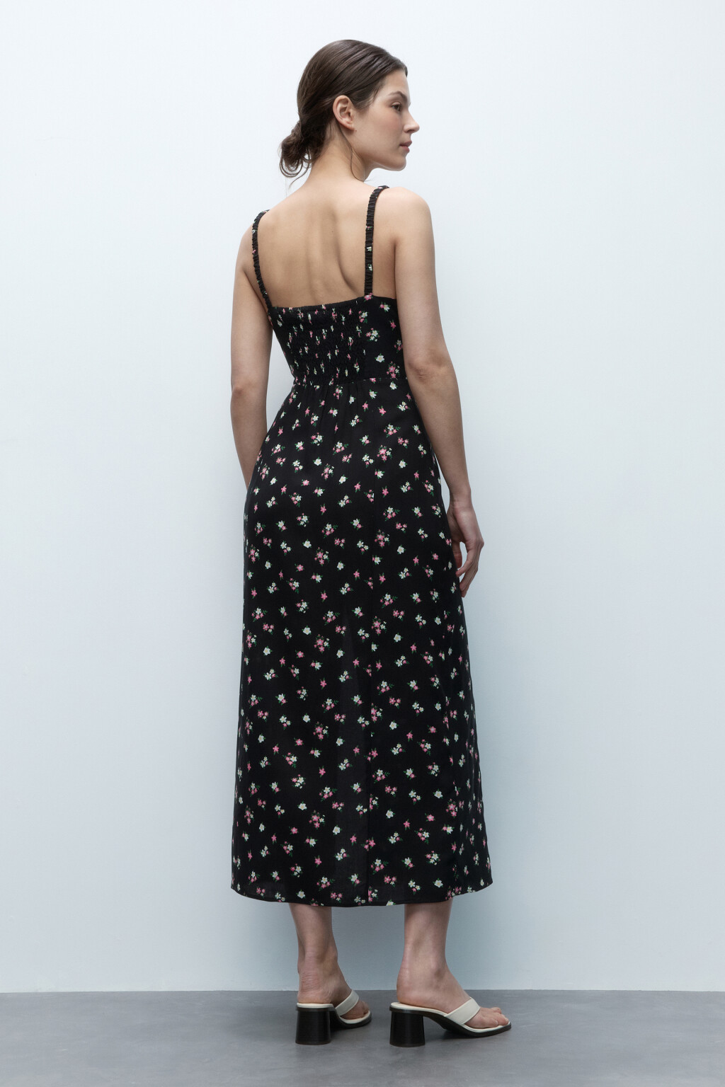 Сарафан миди вискозный с разрезом - цвет черный - 3