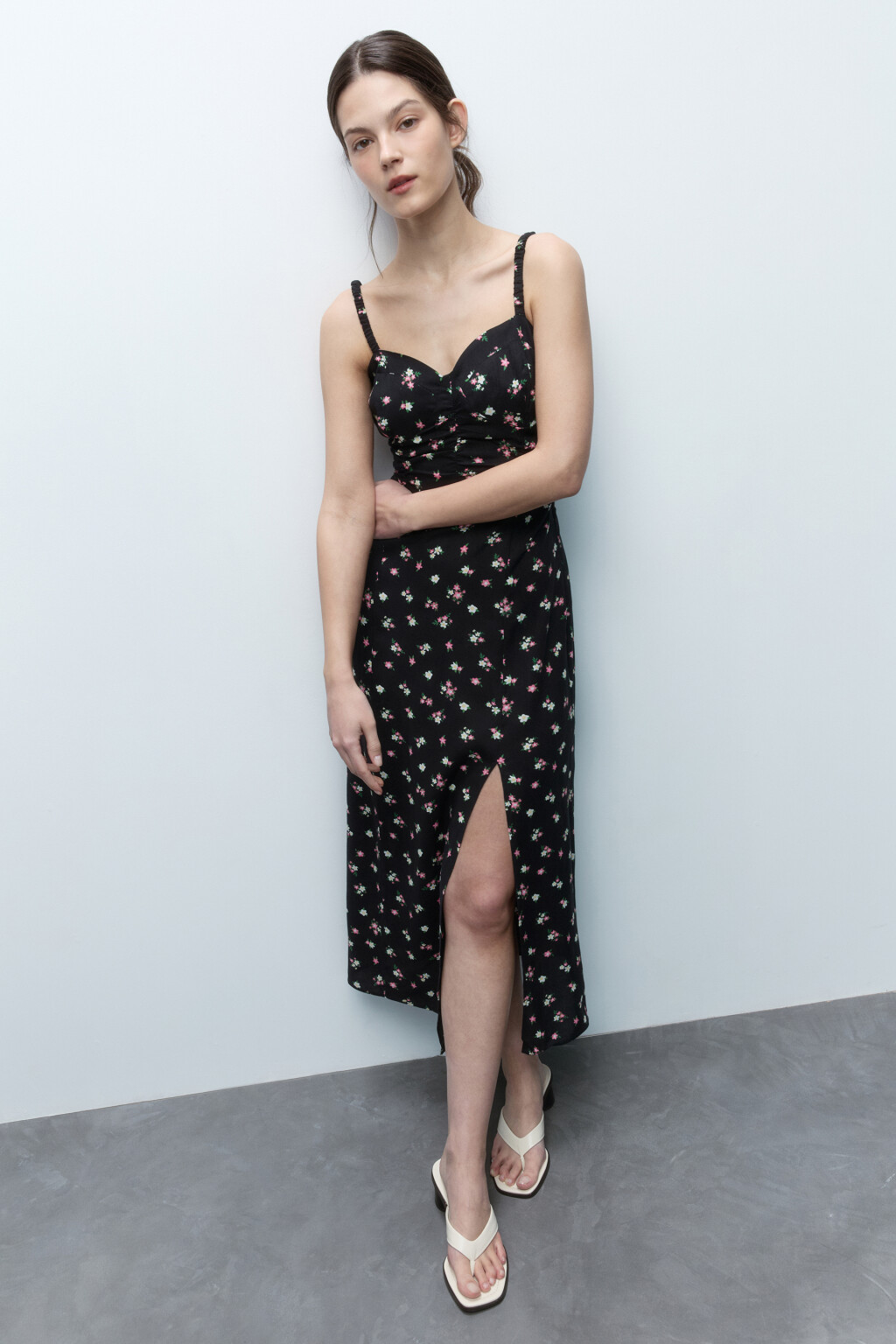 Сарафан миди вискозный с разрезом - цвет черный - 5